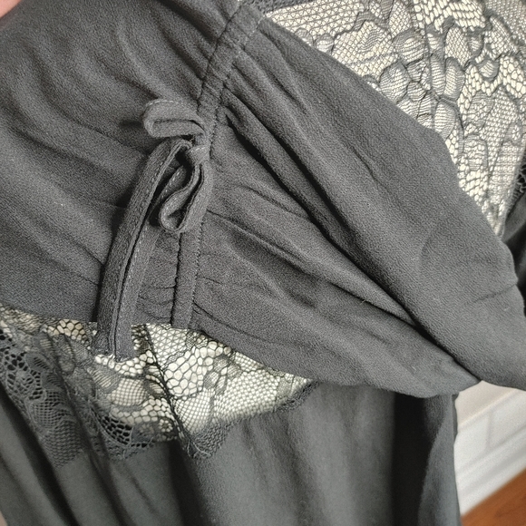 Love Legend Lace Back Tunic - Picture 3 of 7